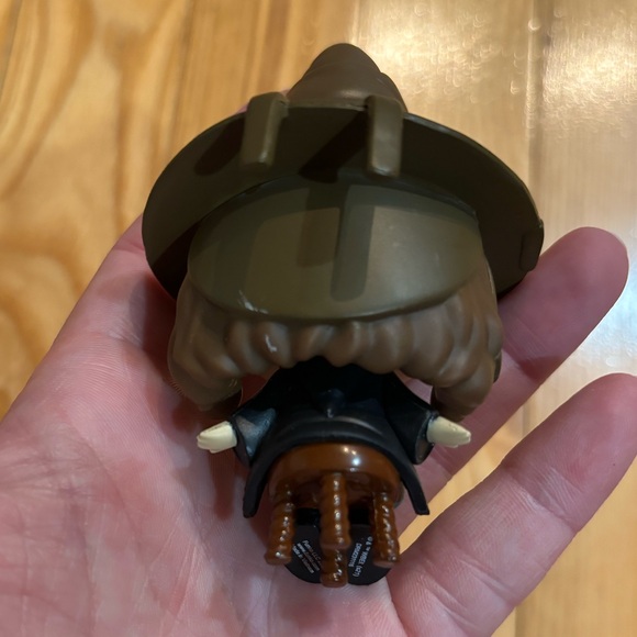 Harry Potter unique circular 500 piece puzzle and 2 funko pops - Picture 12 of 13